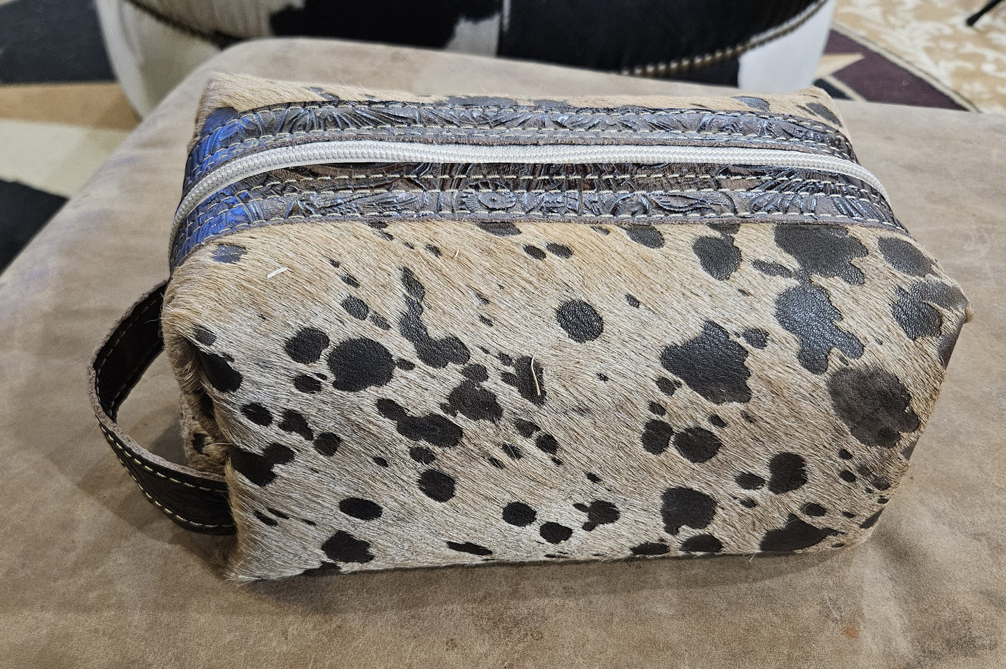 DOPP KIT - COWHIDE