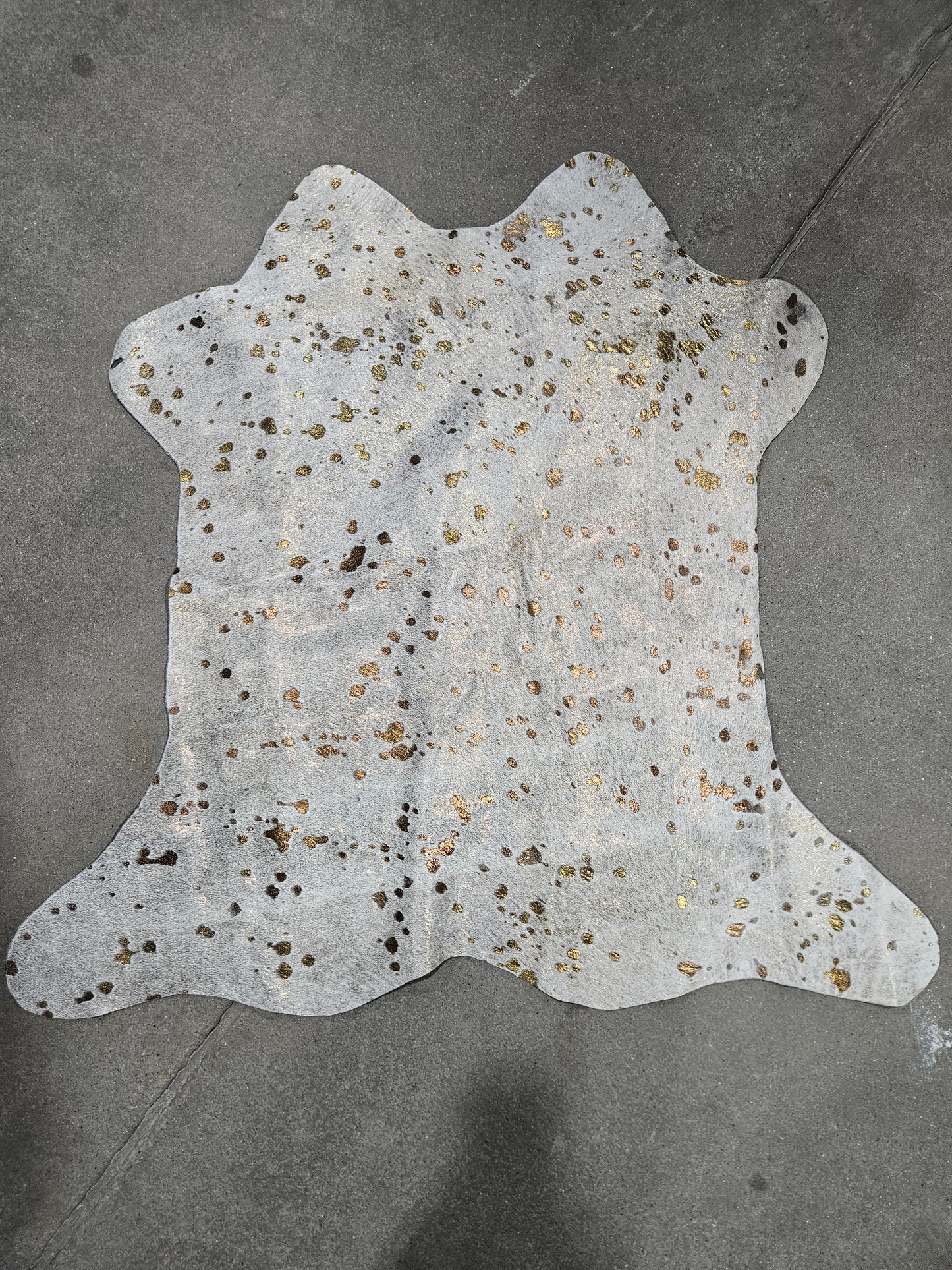 Calfhide-cutout