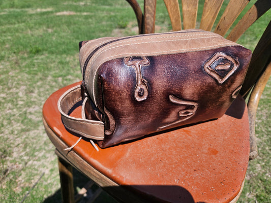 Dopp bag