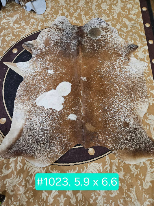 COWHIDE #1023 Salt and Pepper
