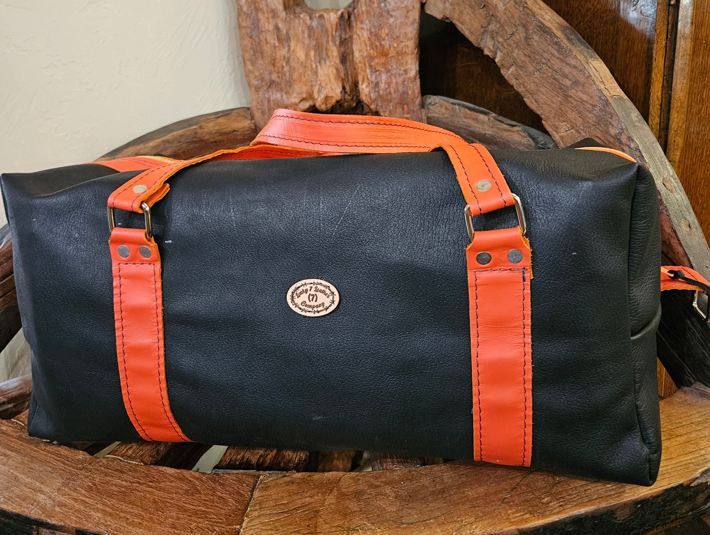 DUFFLE BAG - MEDIUM