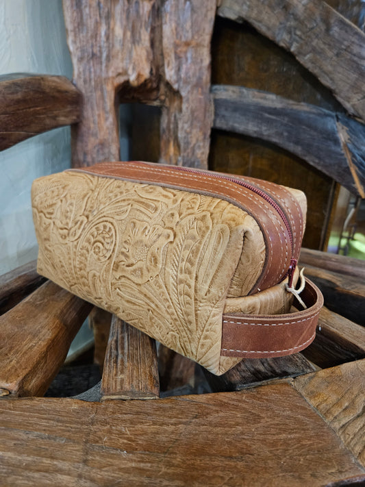 Dopp kit, travel bag