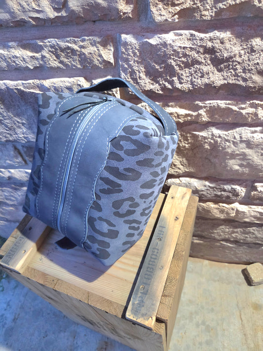 Oversized dopp kit/makeup bag