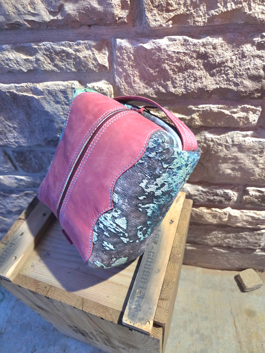 Oversized dopp kit/makeup bag