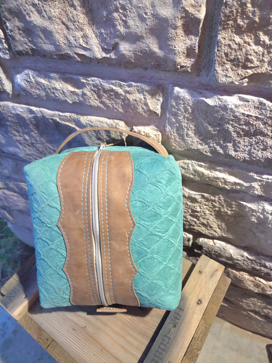 Oversized dopp kit/makeup bag